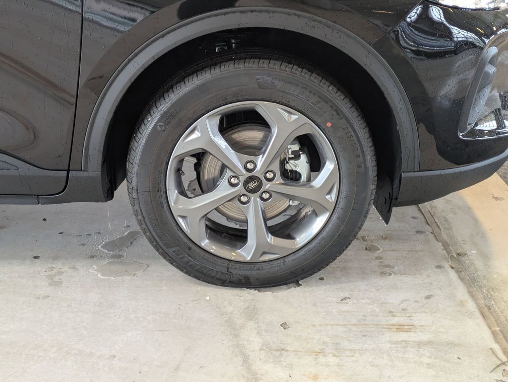 2026 Ford Escape ST-Line - Photo 21