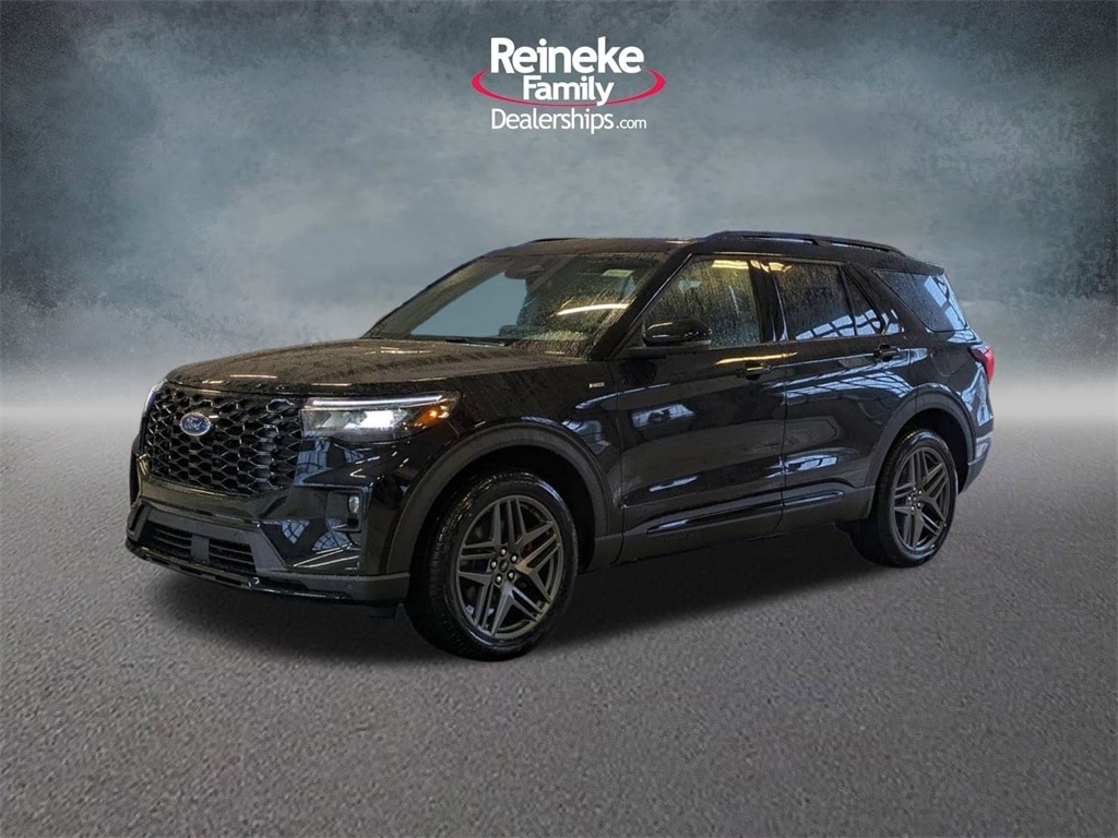 2026 Ford Explorer ST-LINE's photo