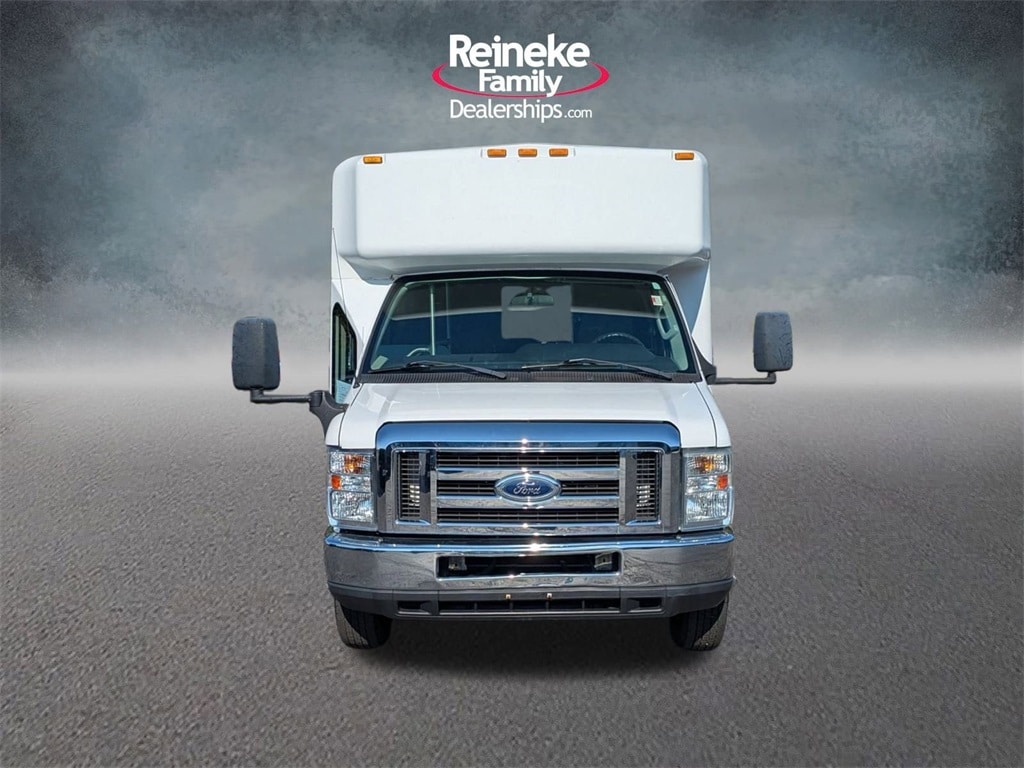 Used 2012 Ford E-450SD Base Cab/Chassis