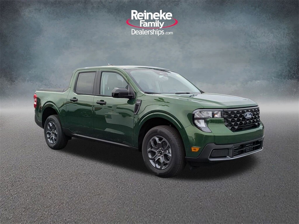 2025 Ford Maverick XLT photo 2
