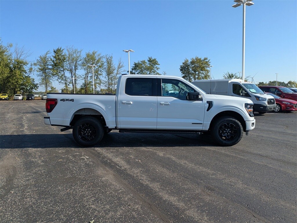 2025 Ford F-150 XLT photo 4