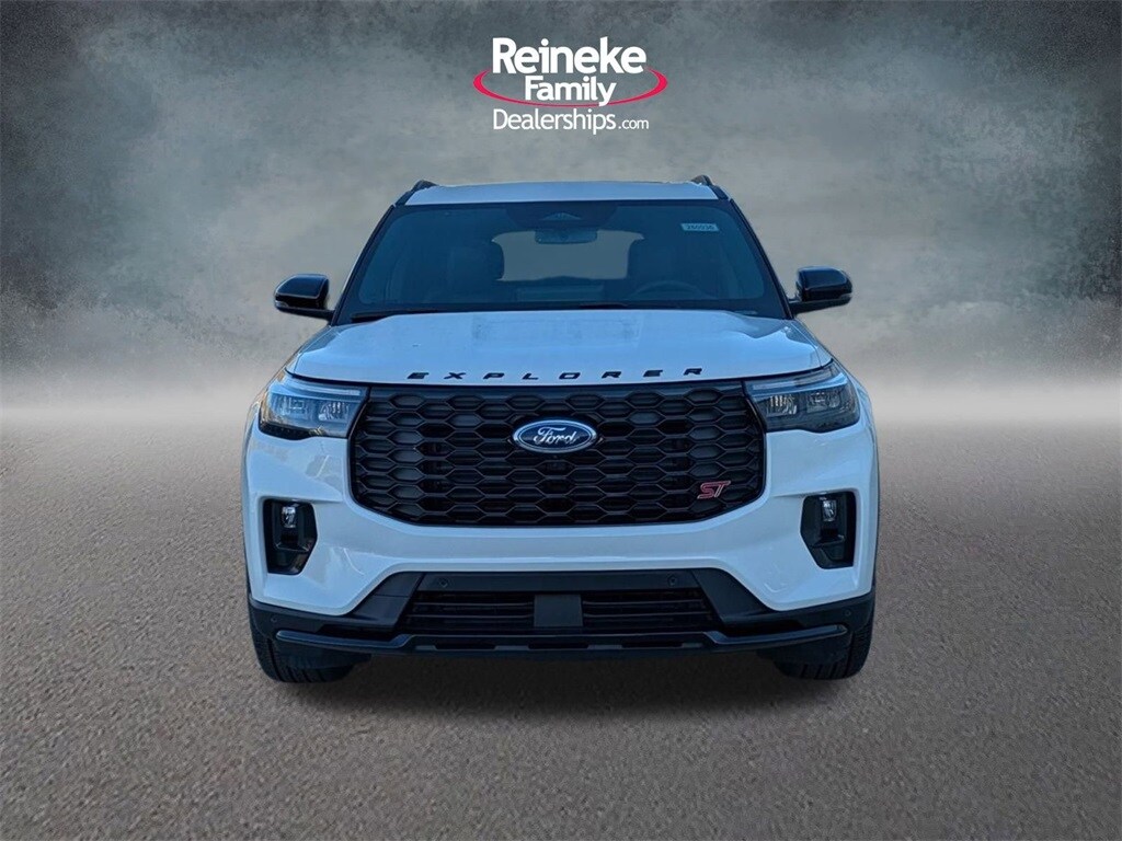 2026 Ford Explorer ST photo 2