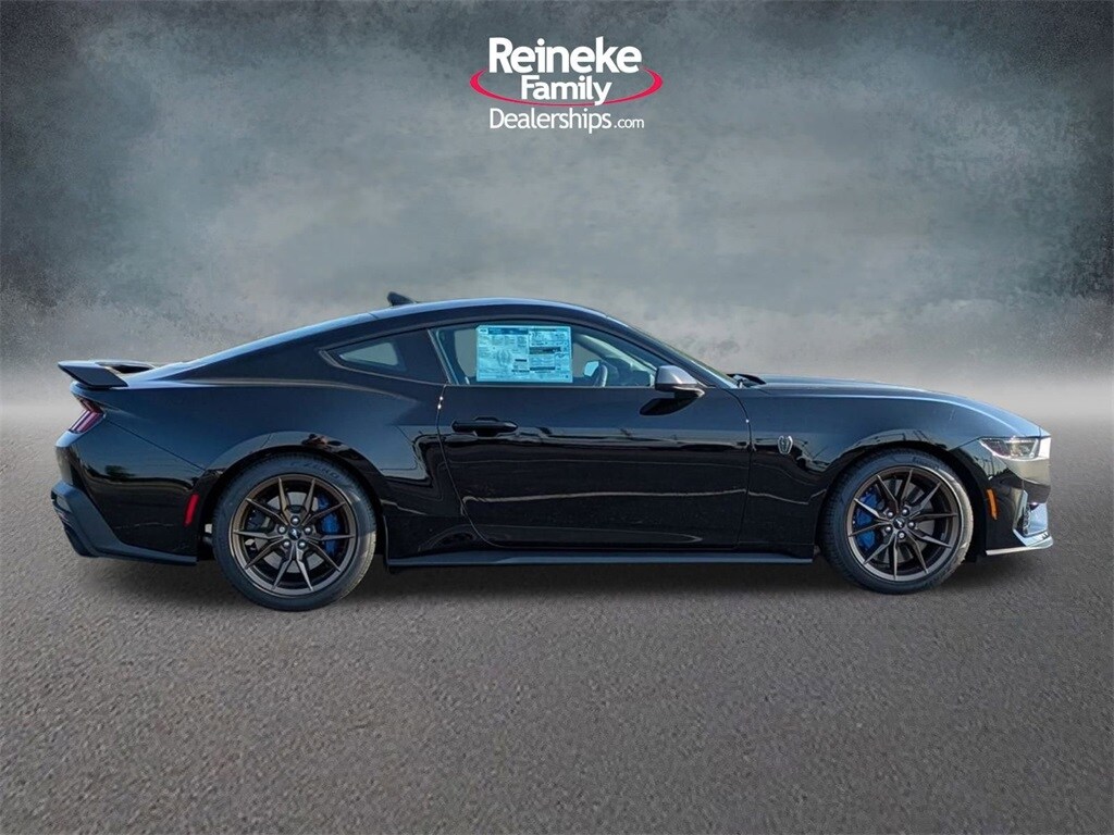 2025 Ford Mustang Dark Horse Premium photo 4