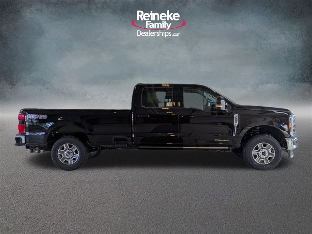 New 2026 Ford Super Duty F-250 Lariat TRUCK