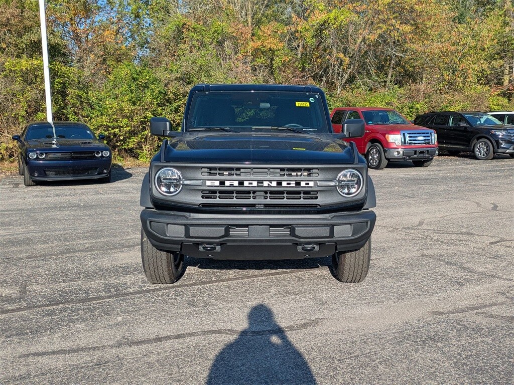 2025 Ford Bronco Big Bend photo 2