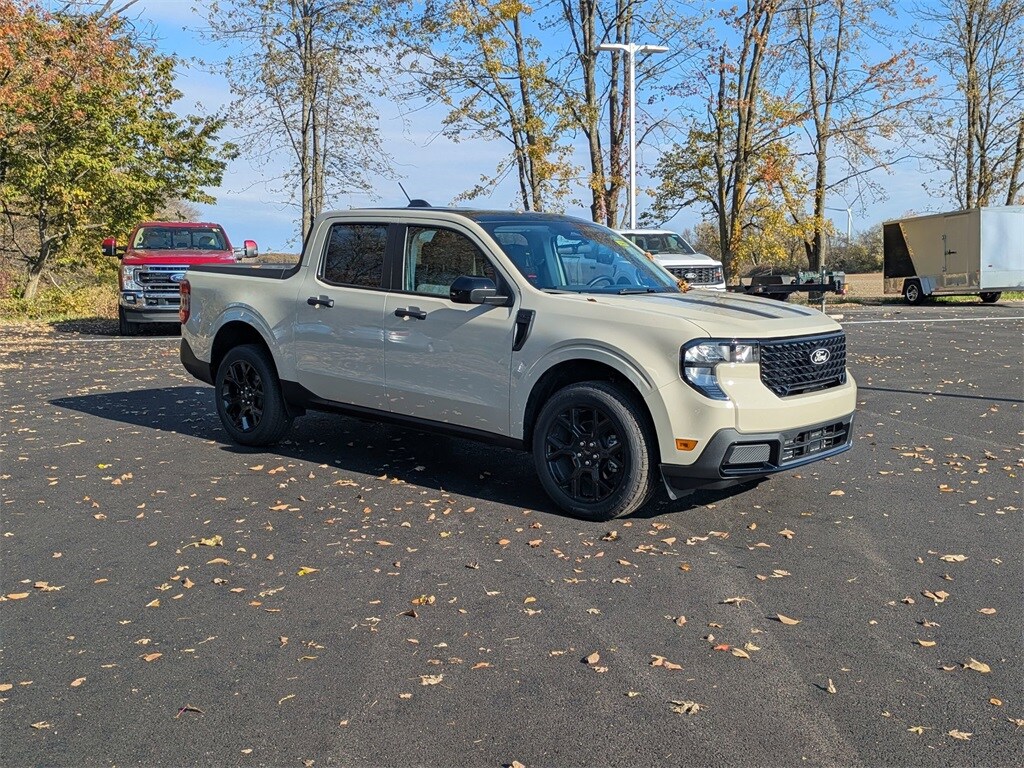 2025 Ford Maverick XLT photo 3