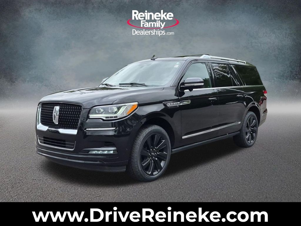 2023 Lincoln Navigator L