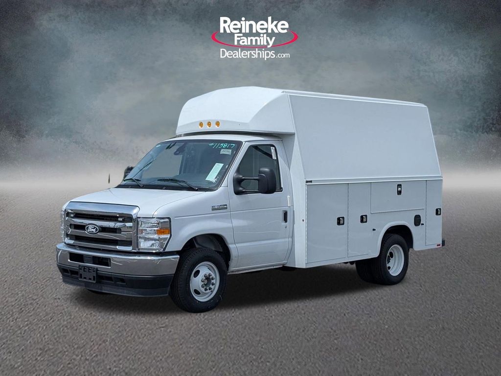 2027 Ford E-Series DRW E-350 Super Duty 138 in WB's photo