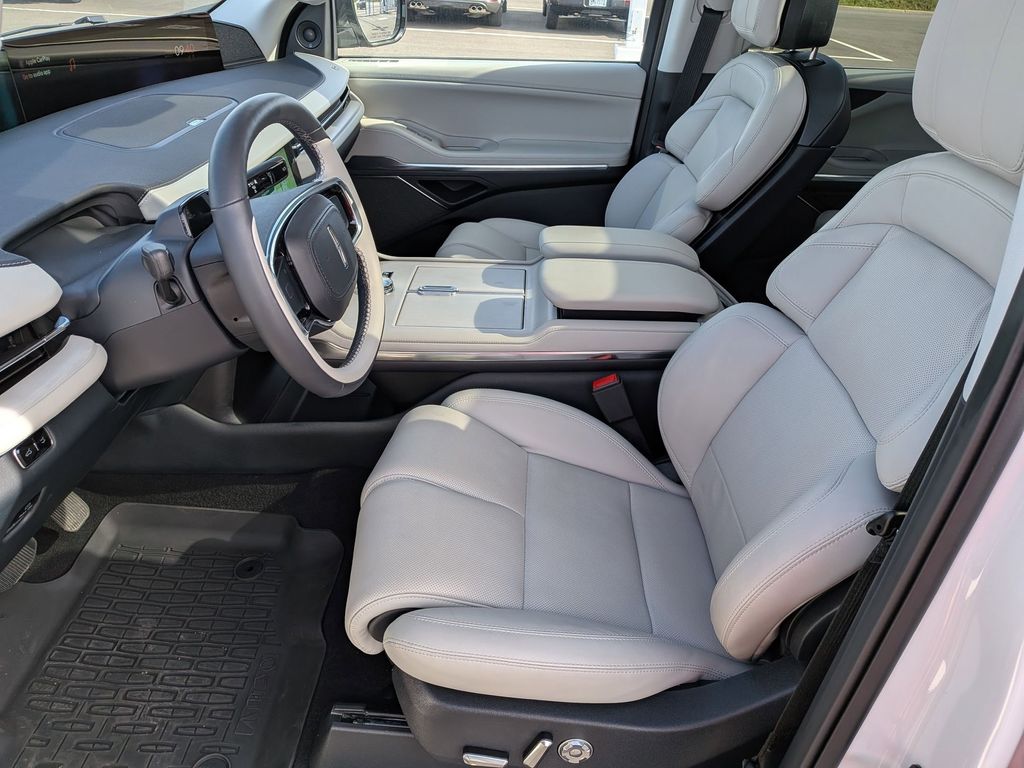 2025 Lincoln Navigator Reserve L - Photo 17