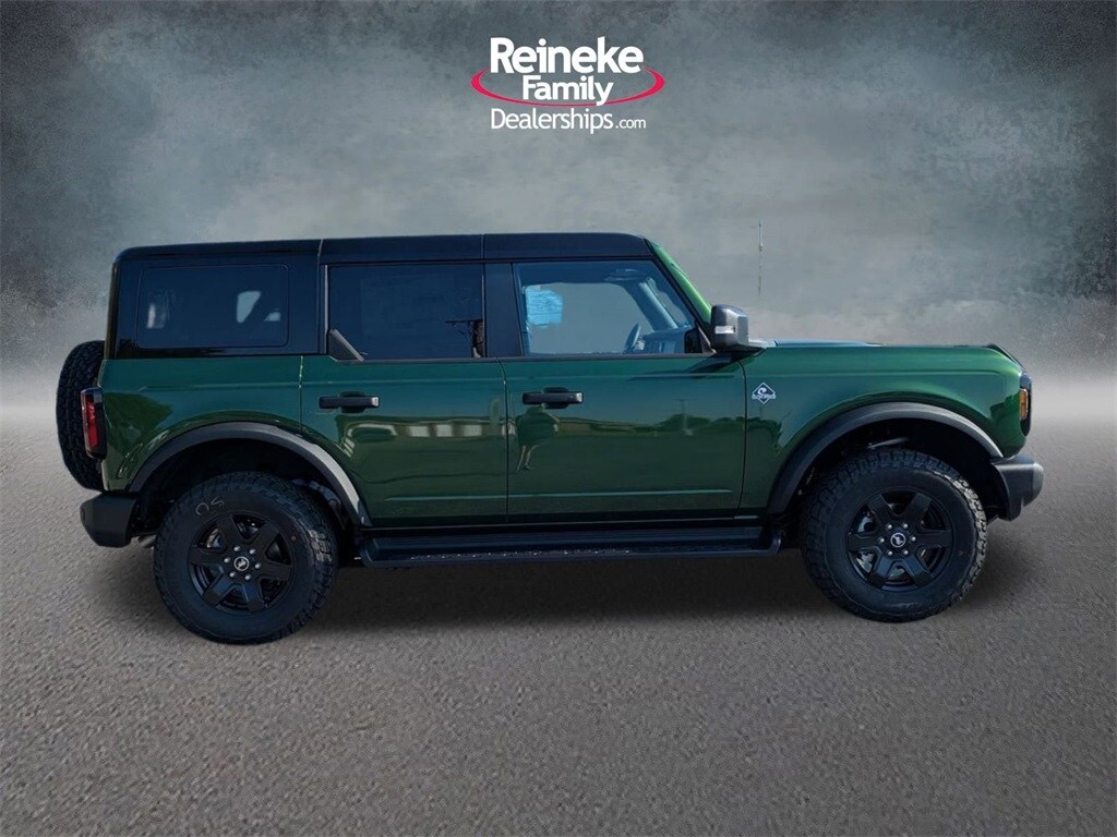 2025 Ford Bronco Outer Banks photo 4