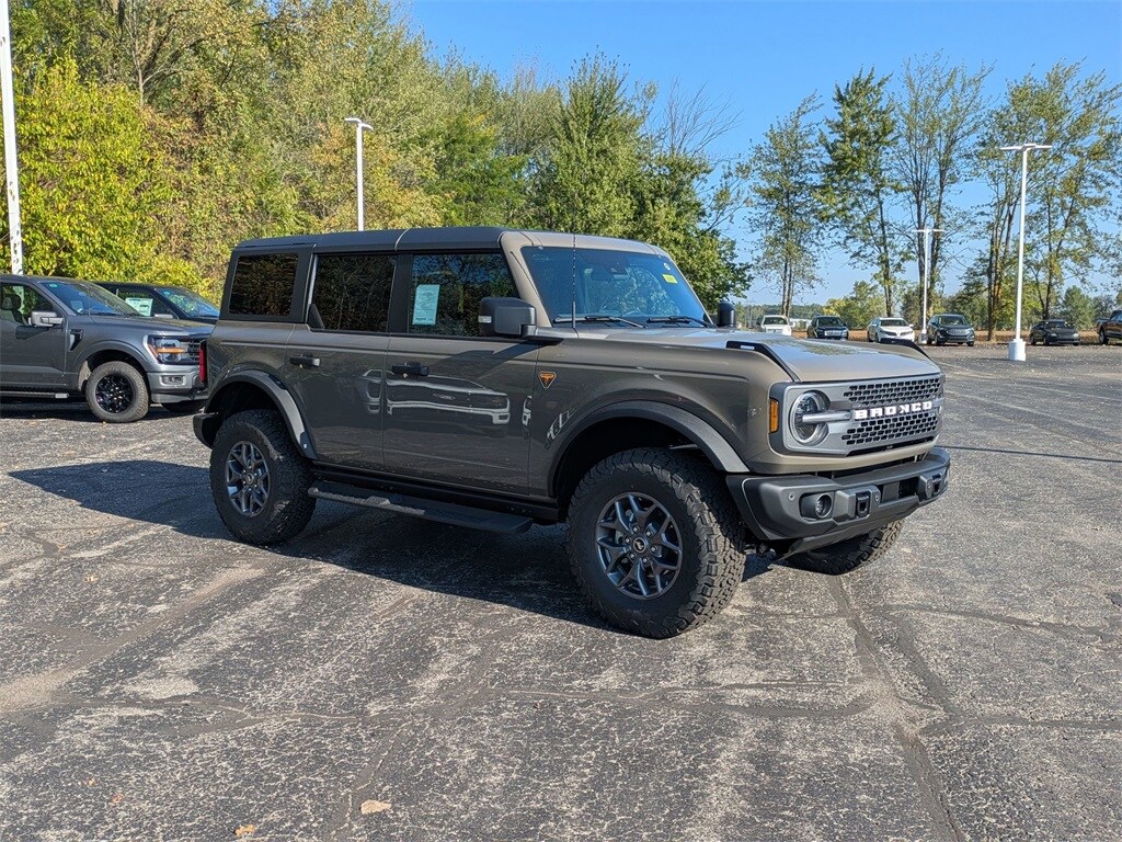2025 Ford Bronco Badlands photo 3