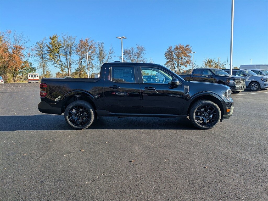 New 2025 Ford Maverick Lariat TRUCK