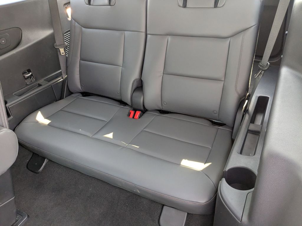 2026 Ford Explorer Active - Photo 20