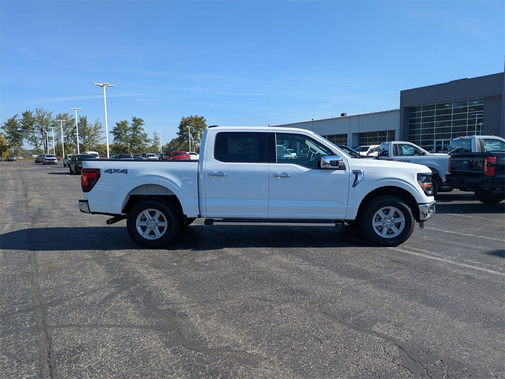 2025 Ford F-150 XLT photo 4