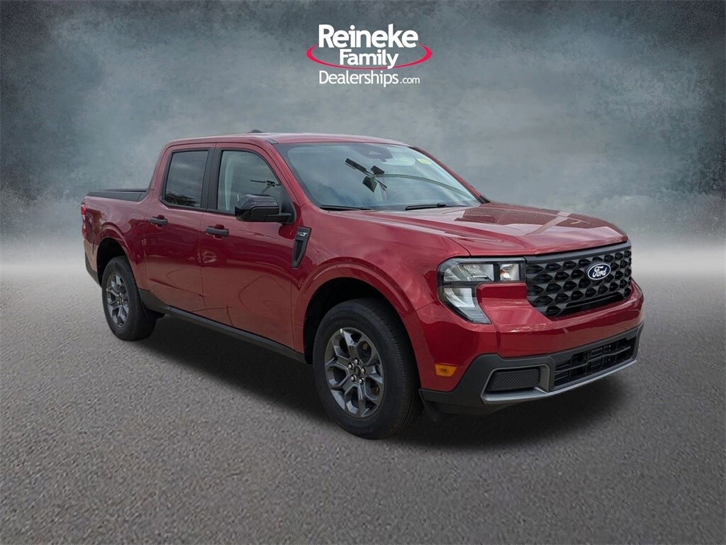 2025 Ford Maverick XLT photo 2