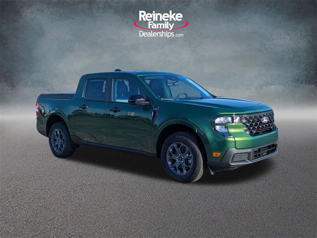 2025 Ford Maverick XLT photo 2