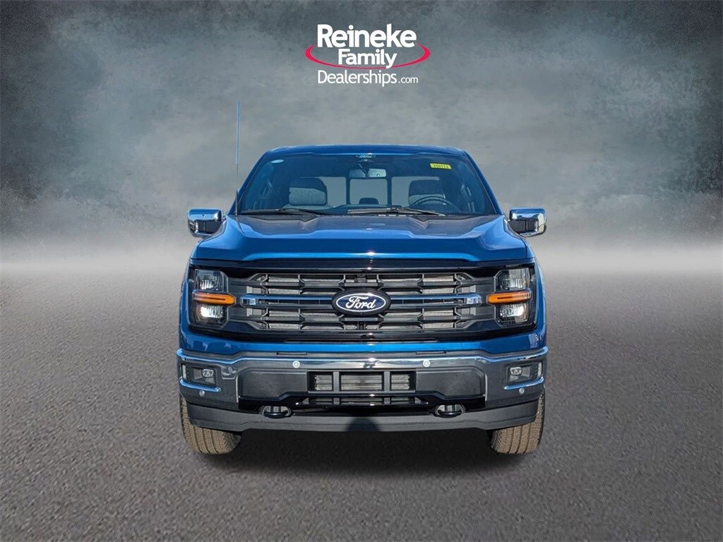 2025 Ford F-150 XLT photo 2
