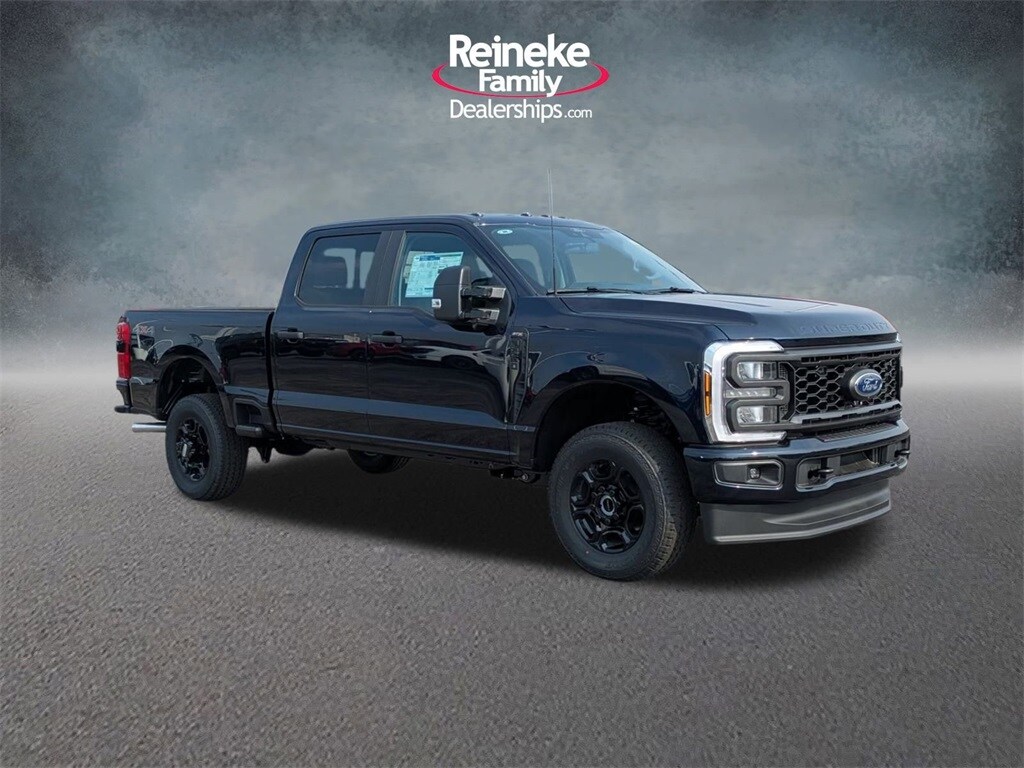 2025 Ford F-250 photo 3