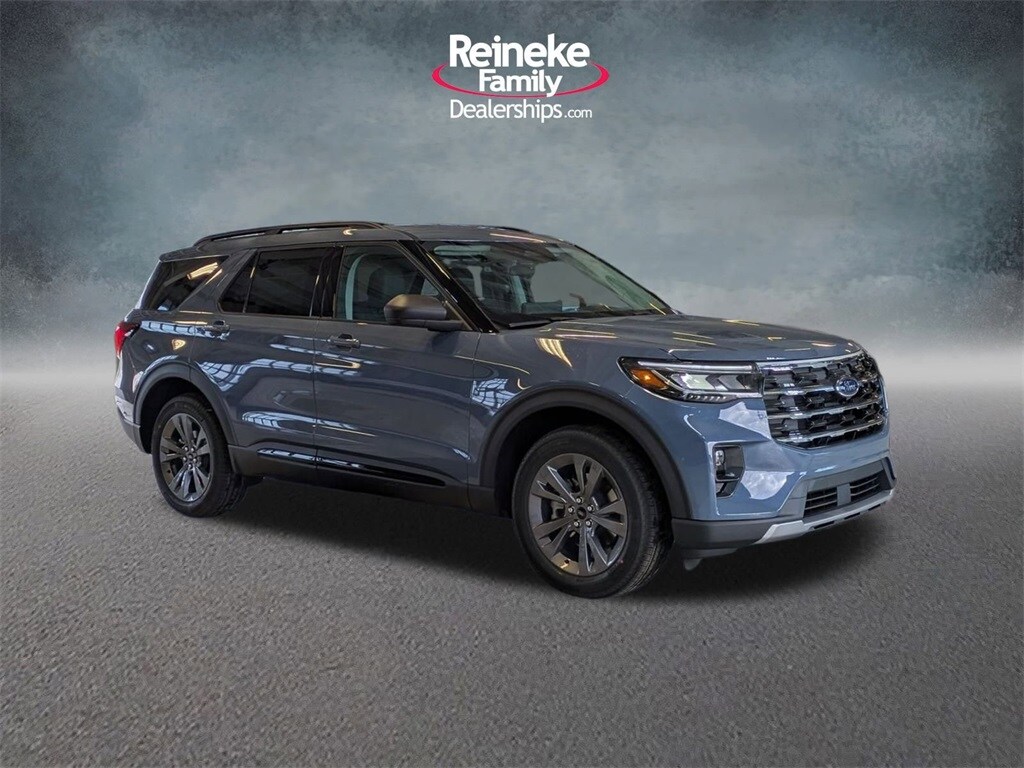 2026 Ford Explorer photo 3