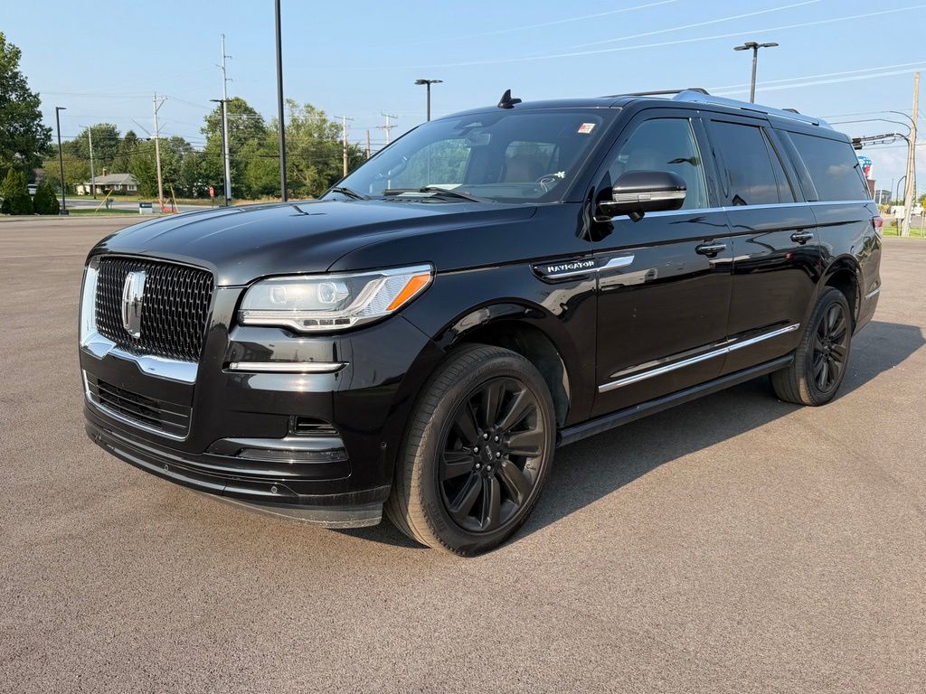 2023 Lincoln Navigator L
