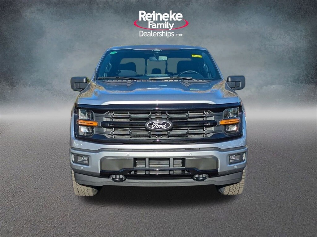 2025 Ford F-150 XLT photo 2