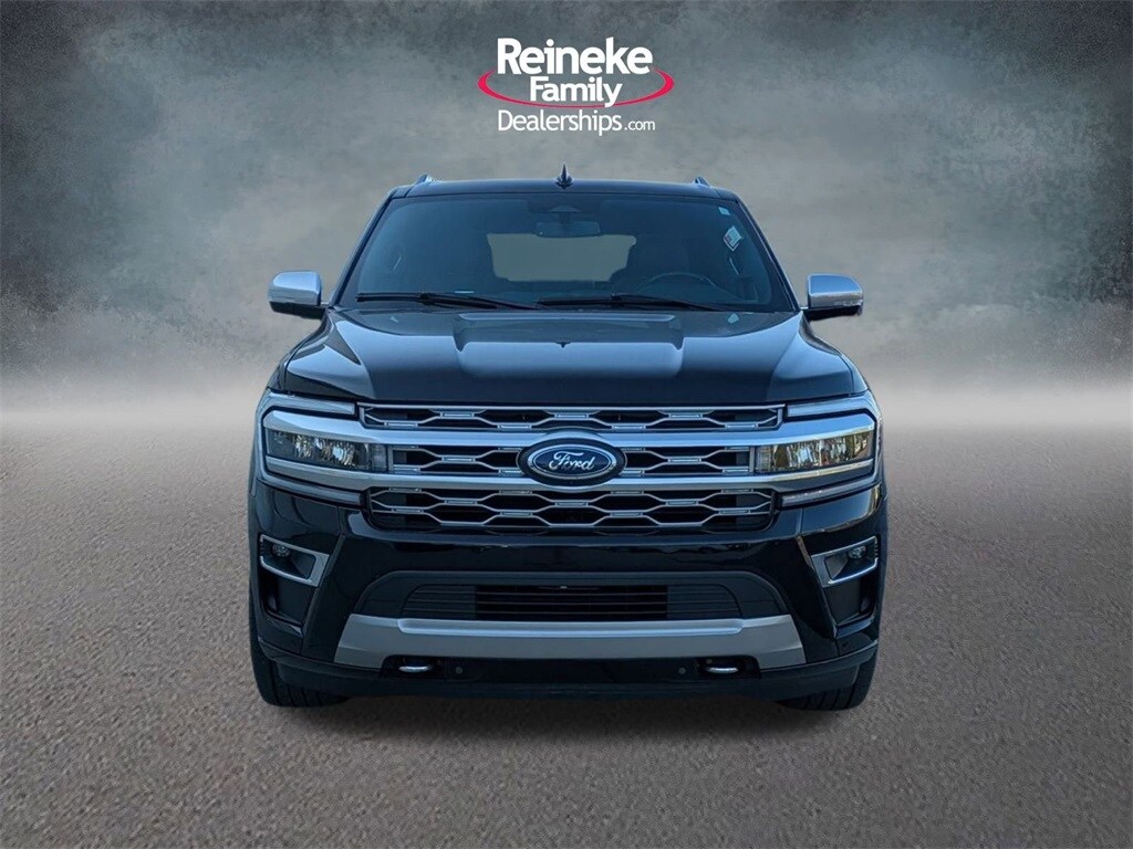 2022 Ford Expedition Platinum photo 2