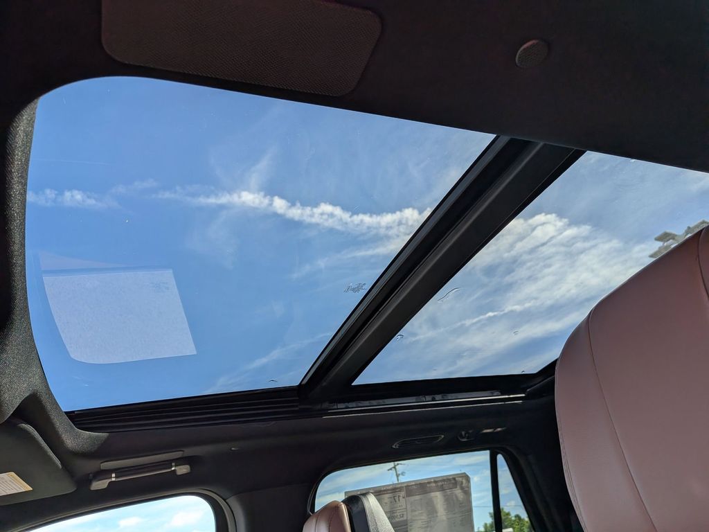 2026 Lincoln Navigator Reserve - Photo 16