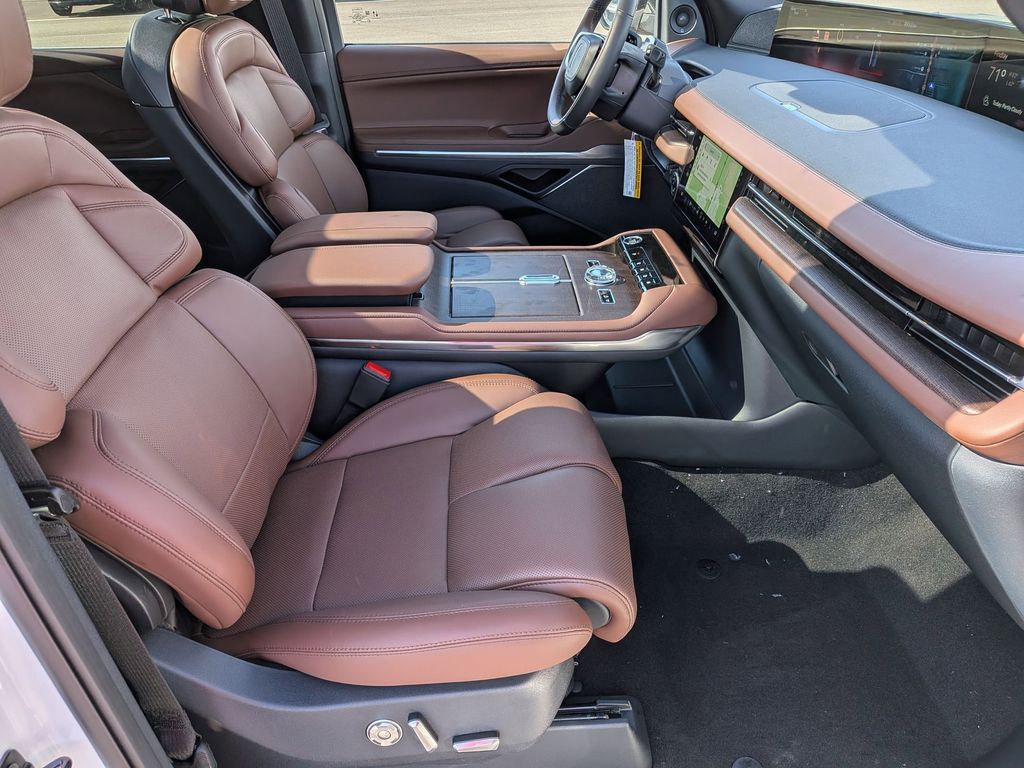 2026 Lincoln Navigator Reserve - Photo 24