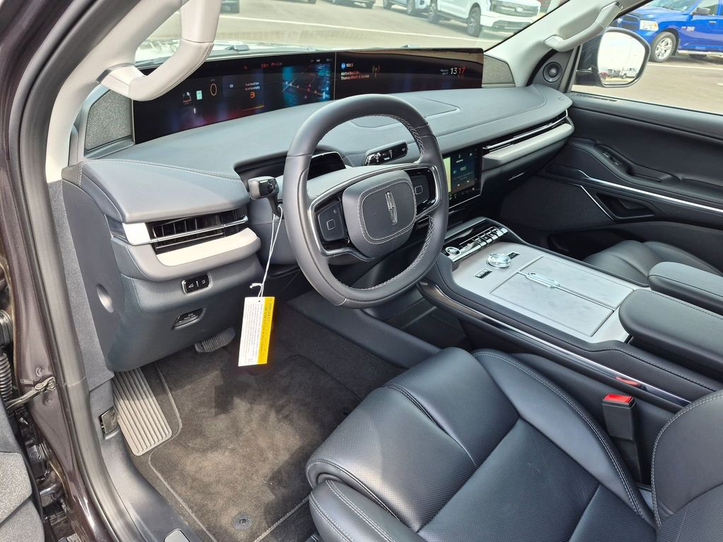 2026 Lincoln Navigator Reserve L - Photo 10