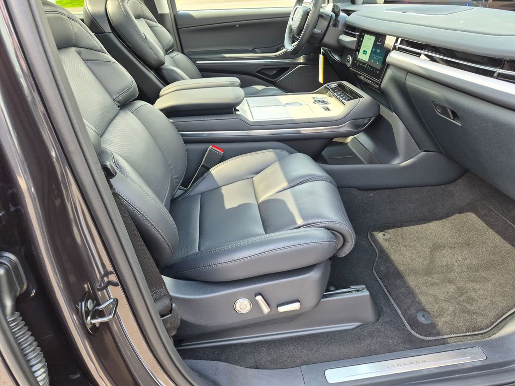 2026 Lincoln Navigator Reserve L - Photo 23