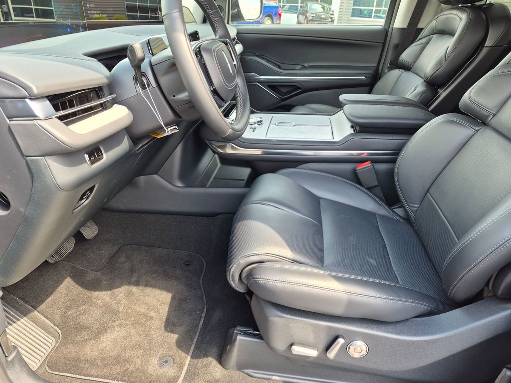 2026 Lincoln Navigator Reserve L - Photo 11