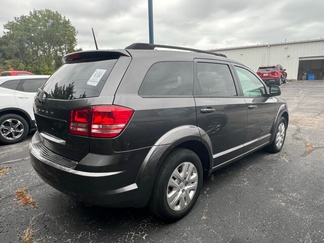 2019 Dodge Journey SE photo 2