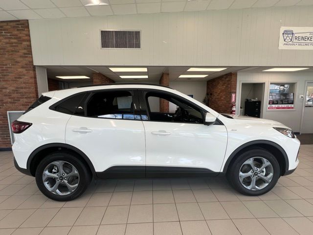 2026 Ford Escape Hybrid