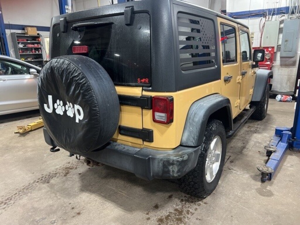 Used 2013 Jeep Wrangler Unlimited Unlimited Sport SUV