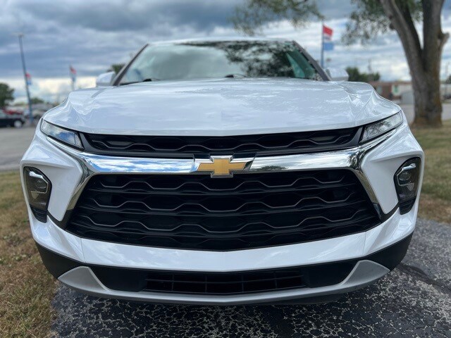 2023 Chevrolet Blazer 2LT photo 3