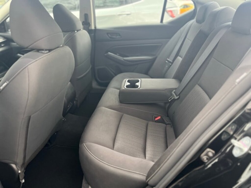 Used 2023 Nissan Altima 2.5 SV Sedan