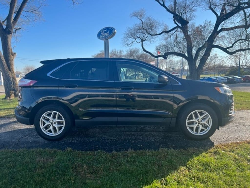 Used 2023 Ford Edge SEL SUV