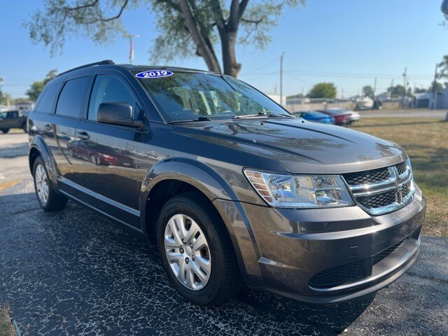 Used 2019 Dodge Journey SE with VIN 3C4PDCAB9KT861154 for sale in Fostoria, OH