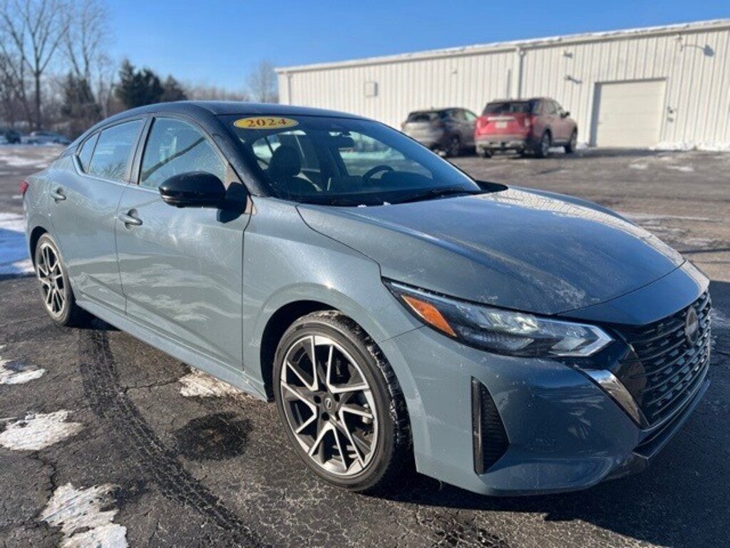 Used 2024 Nissan Sentra SR Sedan
