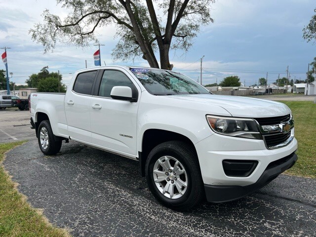 2020 Chevrolet Colorado LT photo 2