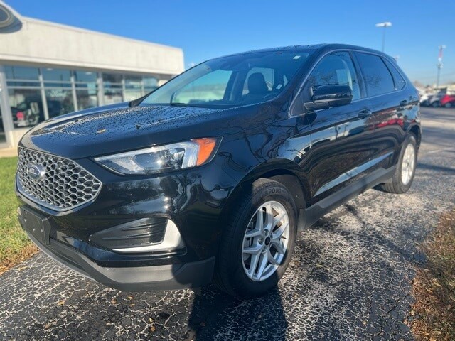 2023 Ford Edge SEL photo 4