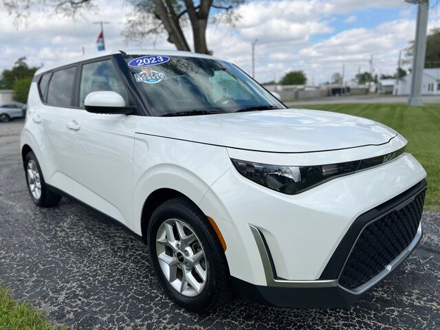 Used 2023 Kia Soul LX with VIN KNDJ23AU6P7861332 for sale in Fostoria, OH
