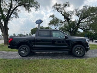2025 Ford F-150 Lightning Lariat TRUCK