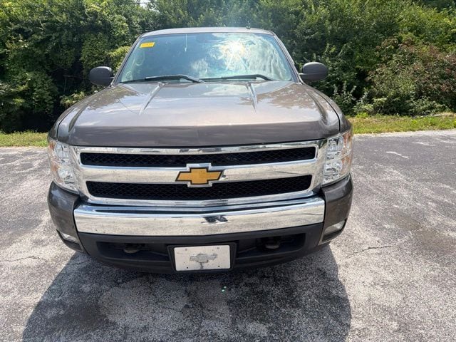 Used 2008 Chevrolet Silverado 1500 1LT with VIN 2GCEC19J081146039 for sale in Fostoria, OH