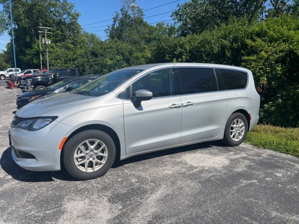 Used 2023 Chrysler Voyager LX Minivan/Van