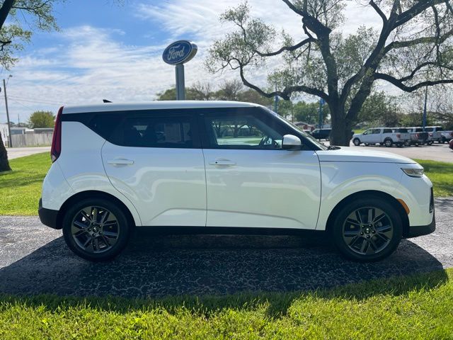 2020 Kia Soul 2.0L EX 6 IVT's photo