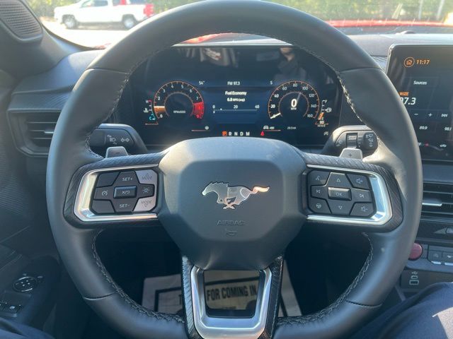 2025 Ford Mustang GT Fastback - Photo 13