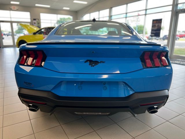 2025 Ford Mustang EcoBoost Fastback - Photo 7