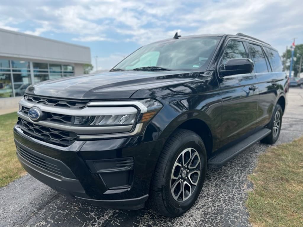 Used 2024 Ford Expedition XLT SUV