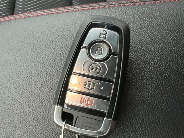 2026 Ford Escape ST-Line - Photo 23
